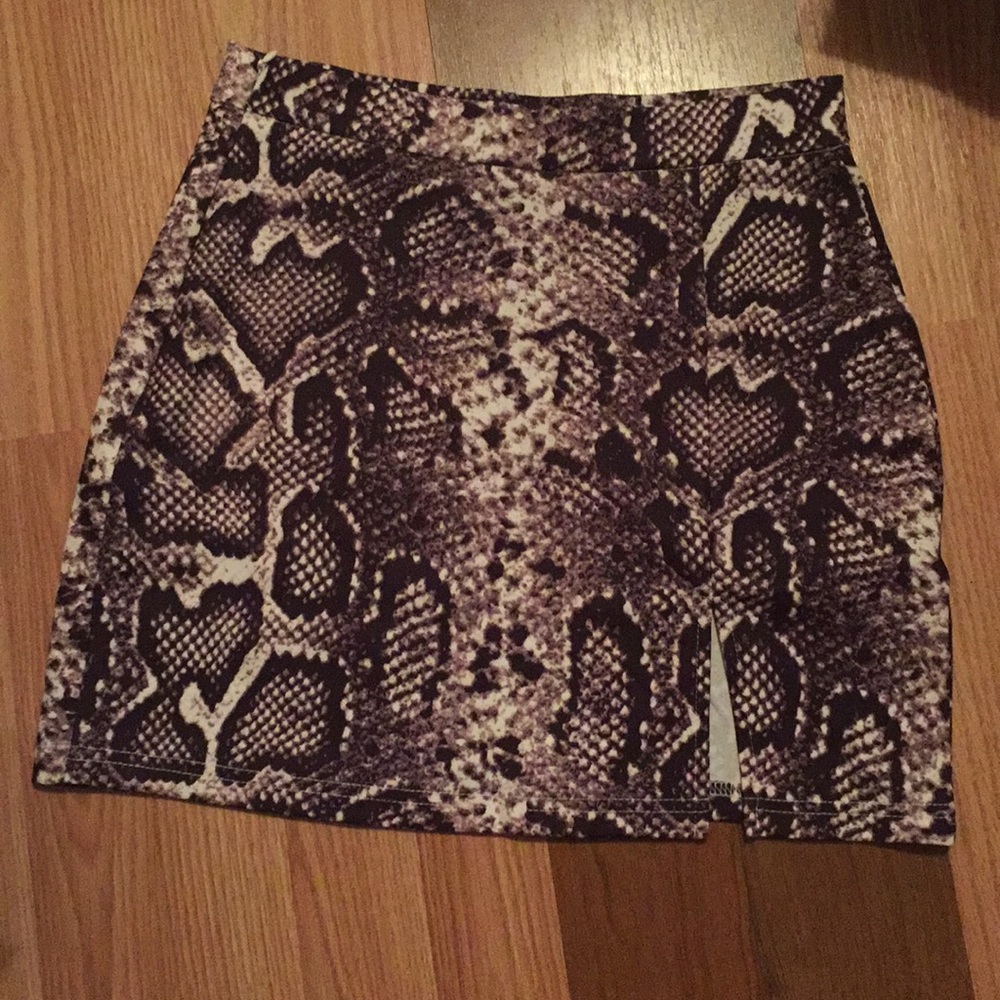 Skirt by SHEIN, sz XS